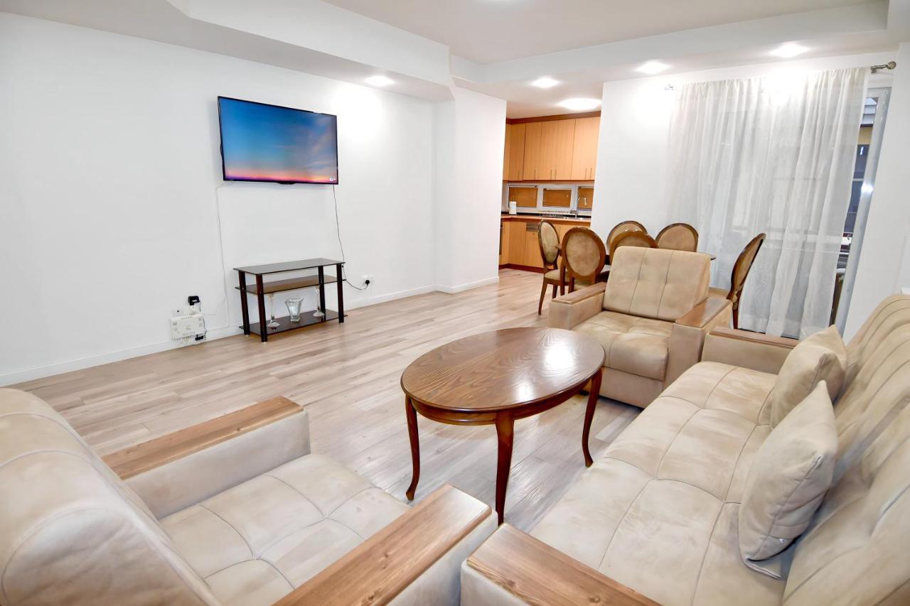 Apartment Prime On Aram Street,2 Bedrooms,2 Bathrooms,open Balcony *